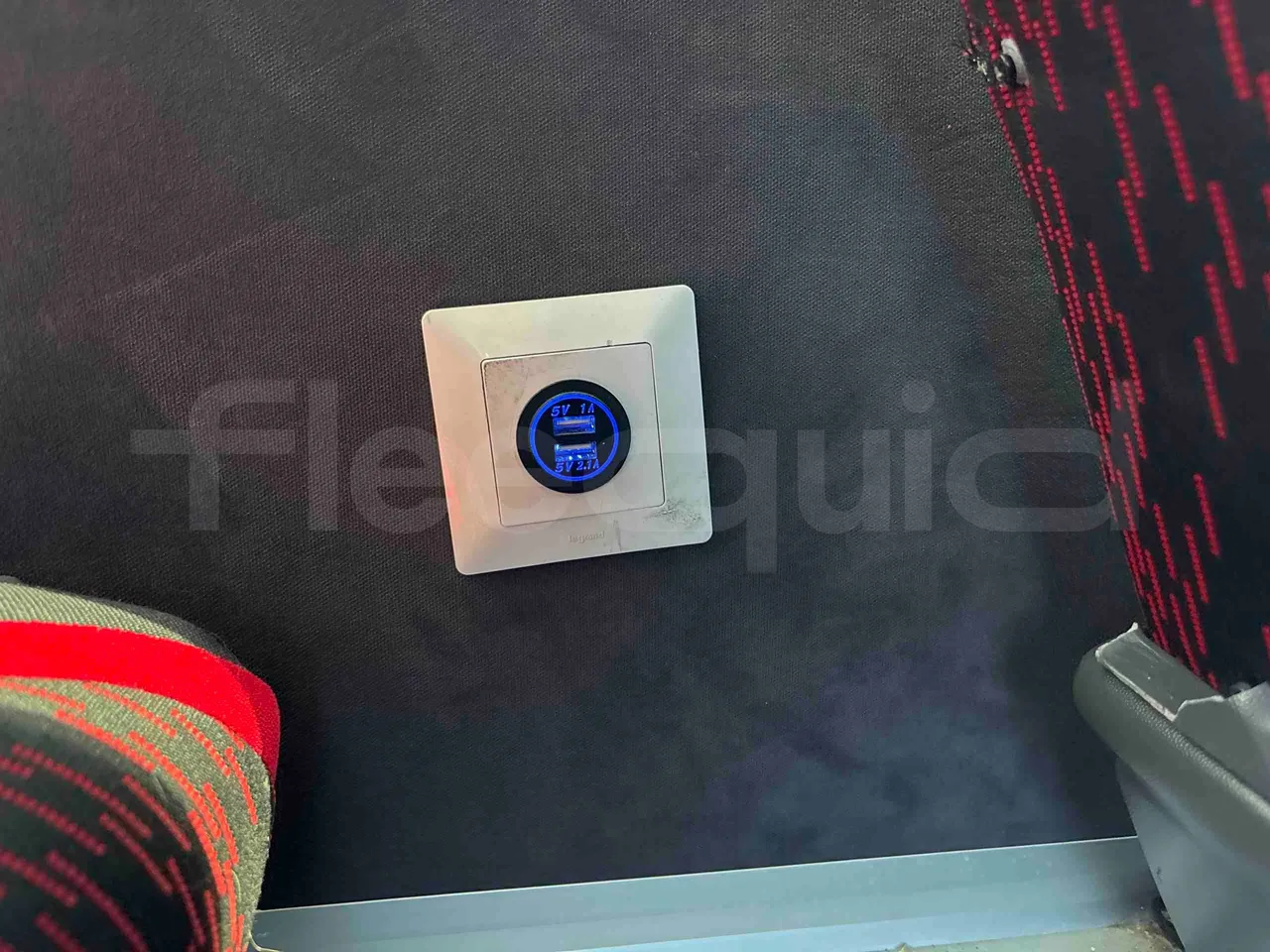 Setra S516 - Usb Charging