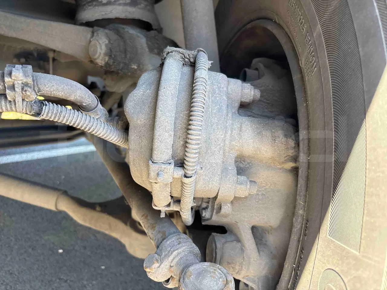 Setra S516 - First Axle Brake Calipers Left Side