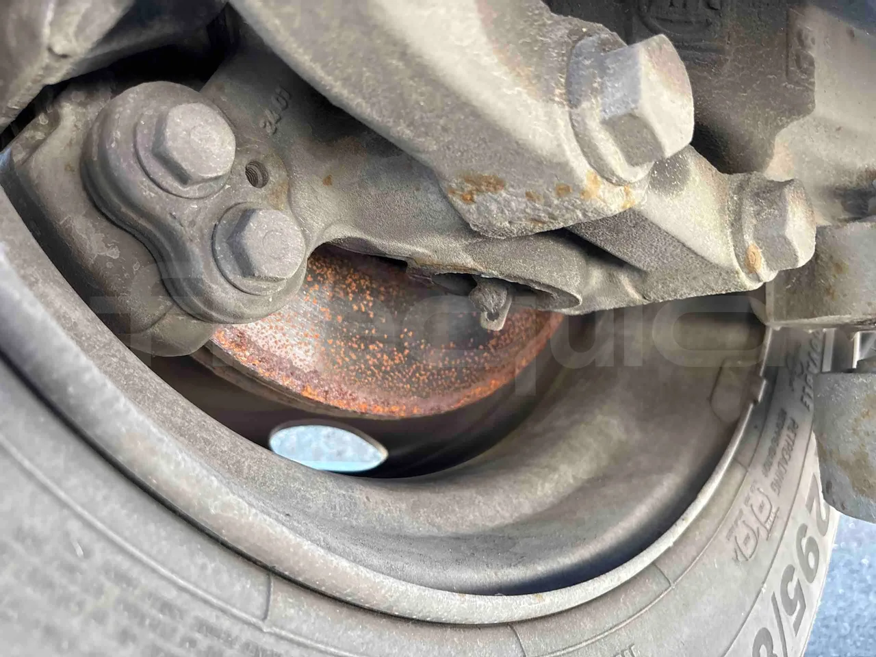 Setra S516 - First Axle Discs Right Side