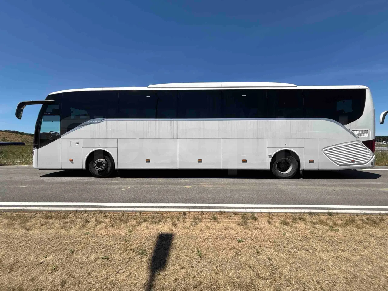 Setra S516 - Left Side