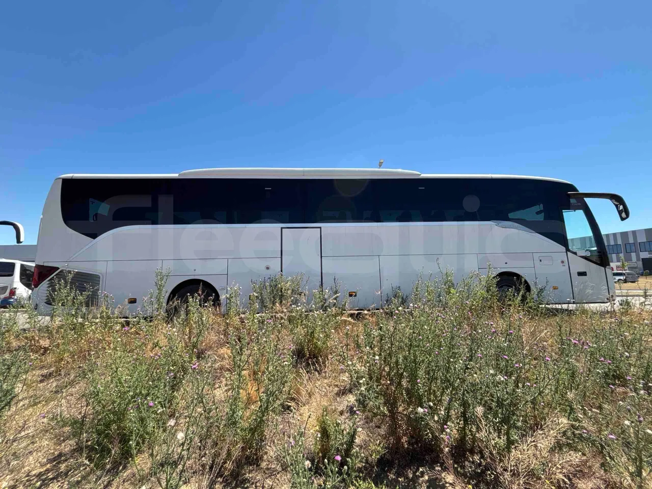 Setra S516 - Right Side