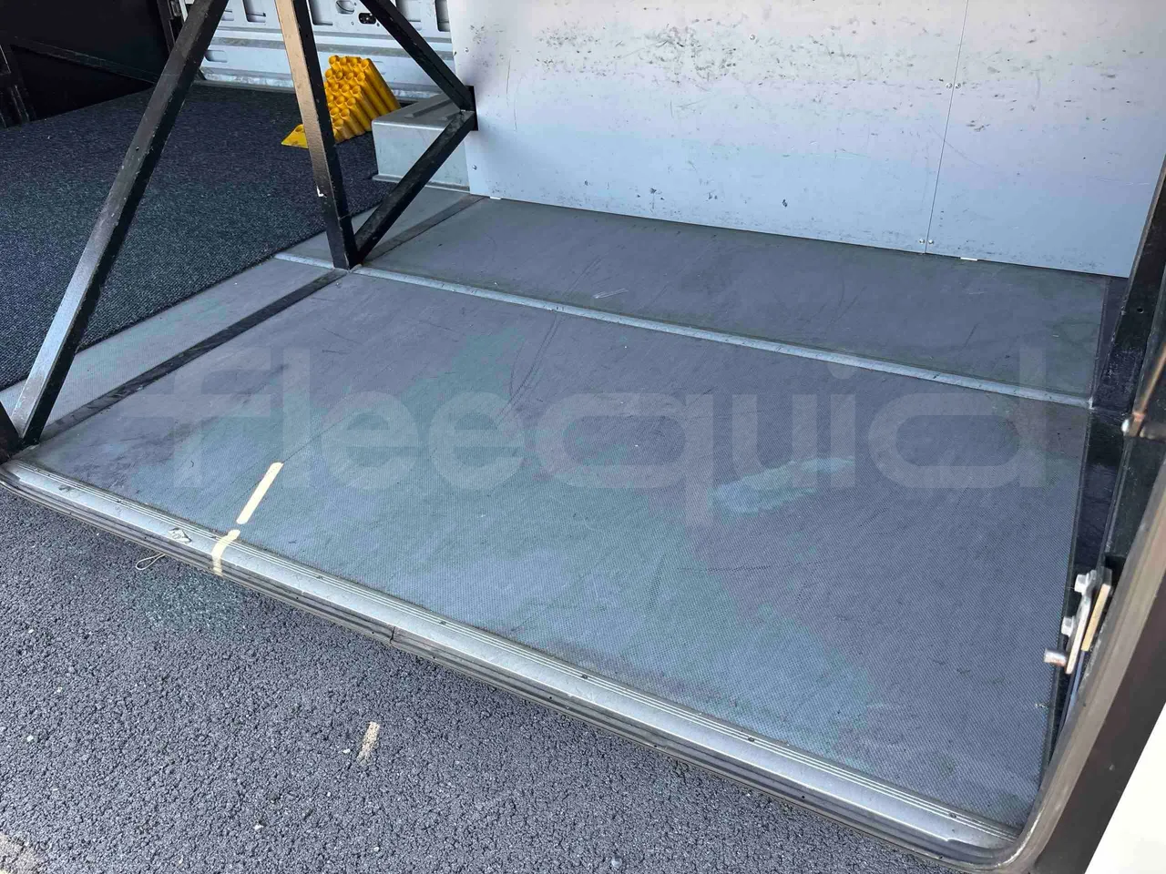 Setra S516 - Luggage Under Carpet Photo