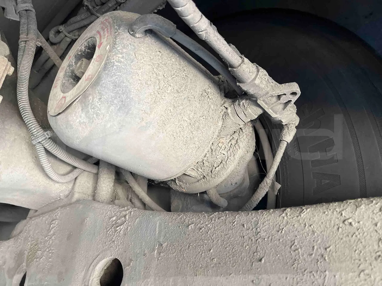 Iveco Crossway - Second Axle Caliper Brakes Right Side