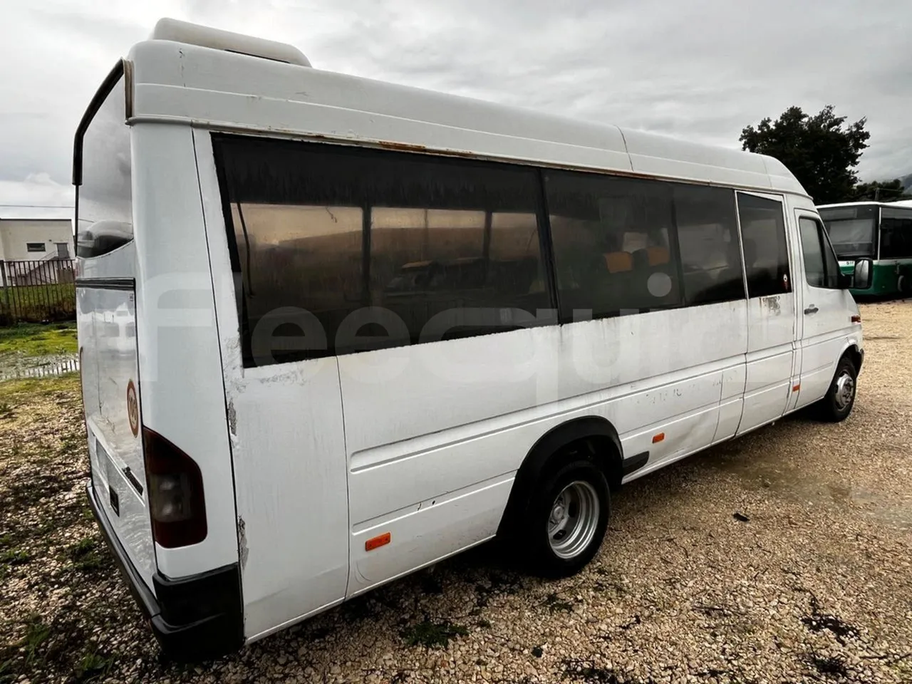 Mercedes-Benz Sprinter AGMB 416CDI/ Euro 3 - 115kW - 6.995 Mt - 3/4 right rear doors closed