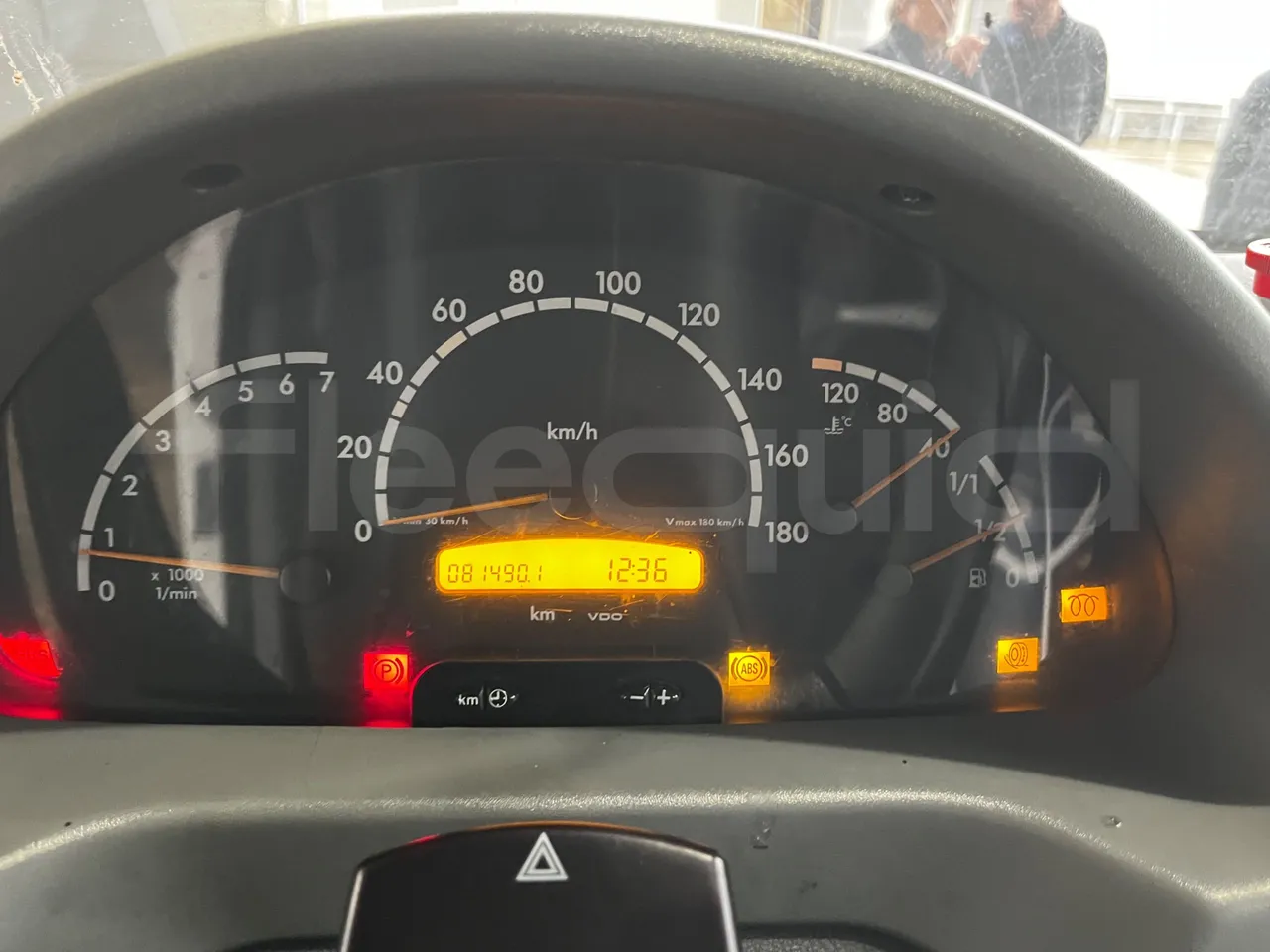 Mercedes-Benz Sprinter AGMB 416CDI/ Euro 3 - 115kW - 6.995 Mt - dashboard lights on