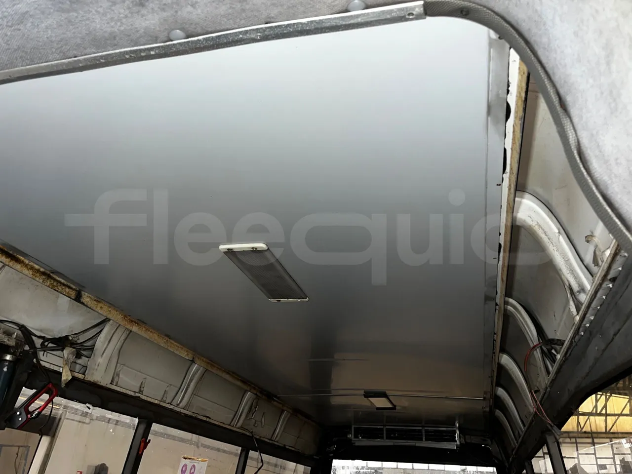 Mercedes-Benz Sprinter AGMB 416CDI/ Euro 3 - 115kW - 6.995 Mt - overhead compartments photo