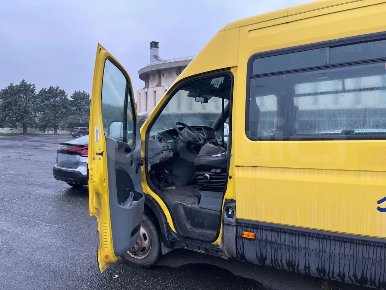 Iveco A50 A50-E4-21-B/ Euro 4 - 130 Kw - 6,948 Mt - front door 1 open