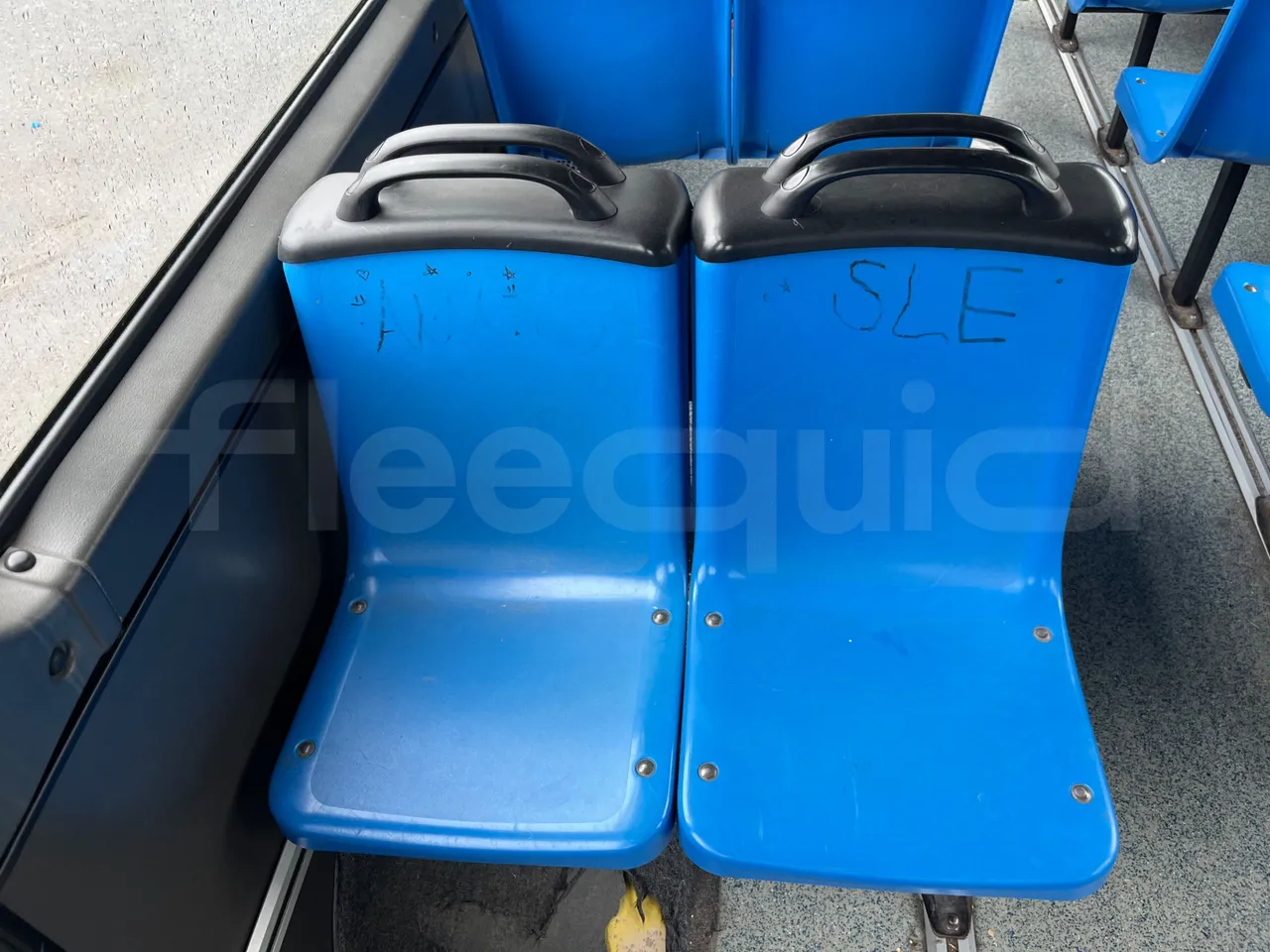 Iveco A50 A50-E4-21-B/ Euro 4 - 130 Kw - 6,948 Mt - single seat detail