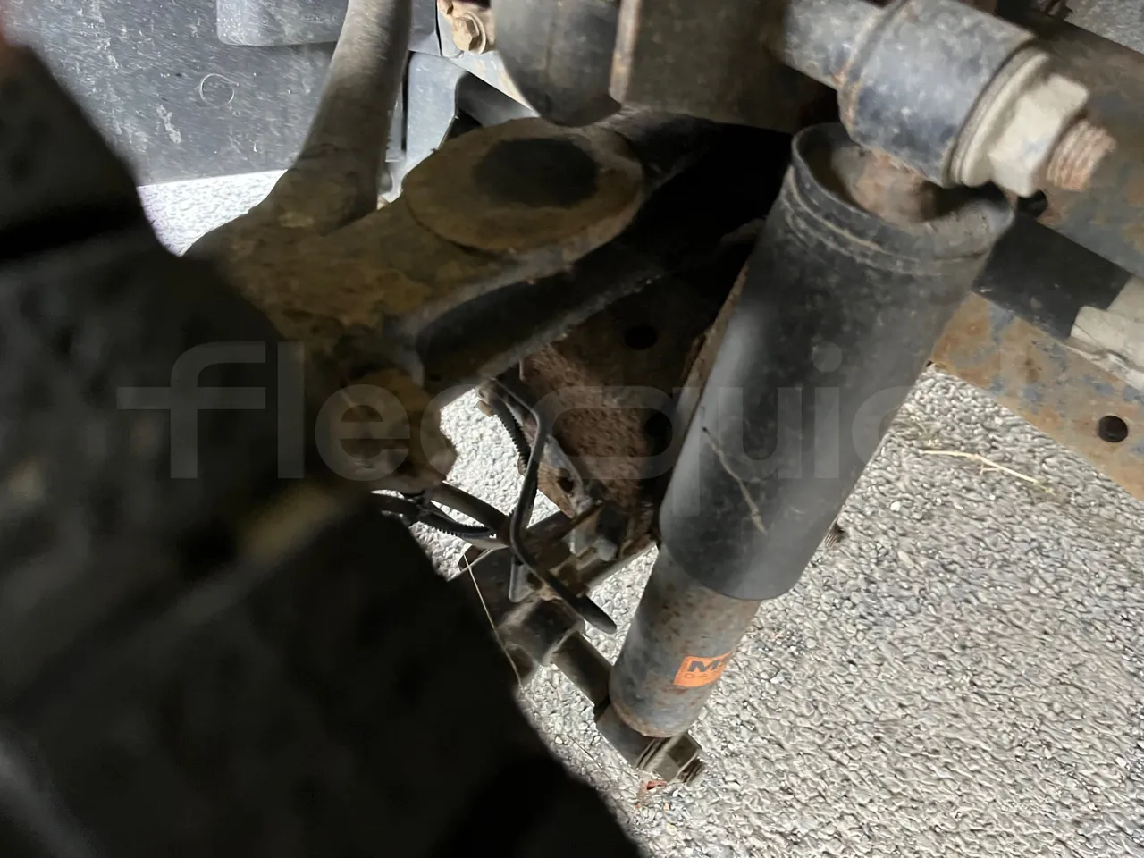 Iveco A50 A50-E4-21-B/ Euro 4 - 130 Kw - 6,948 Mt - front shock absorbers left