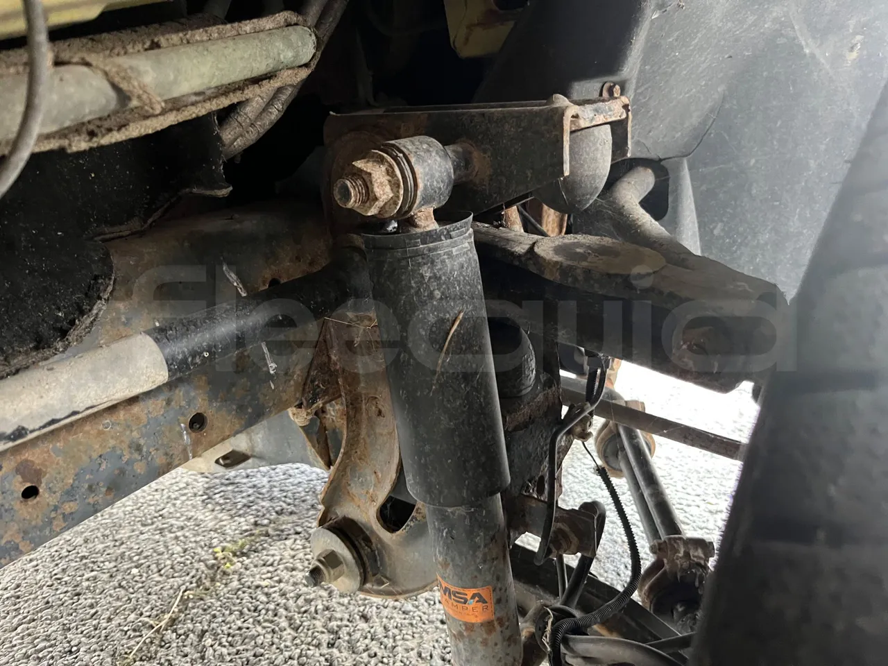 Iveco A50 A50-E4-21-B/ Euro 4 - 130 Kw - 6,948 Mt - front shock absorbers right