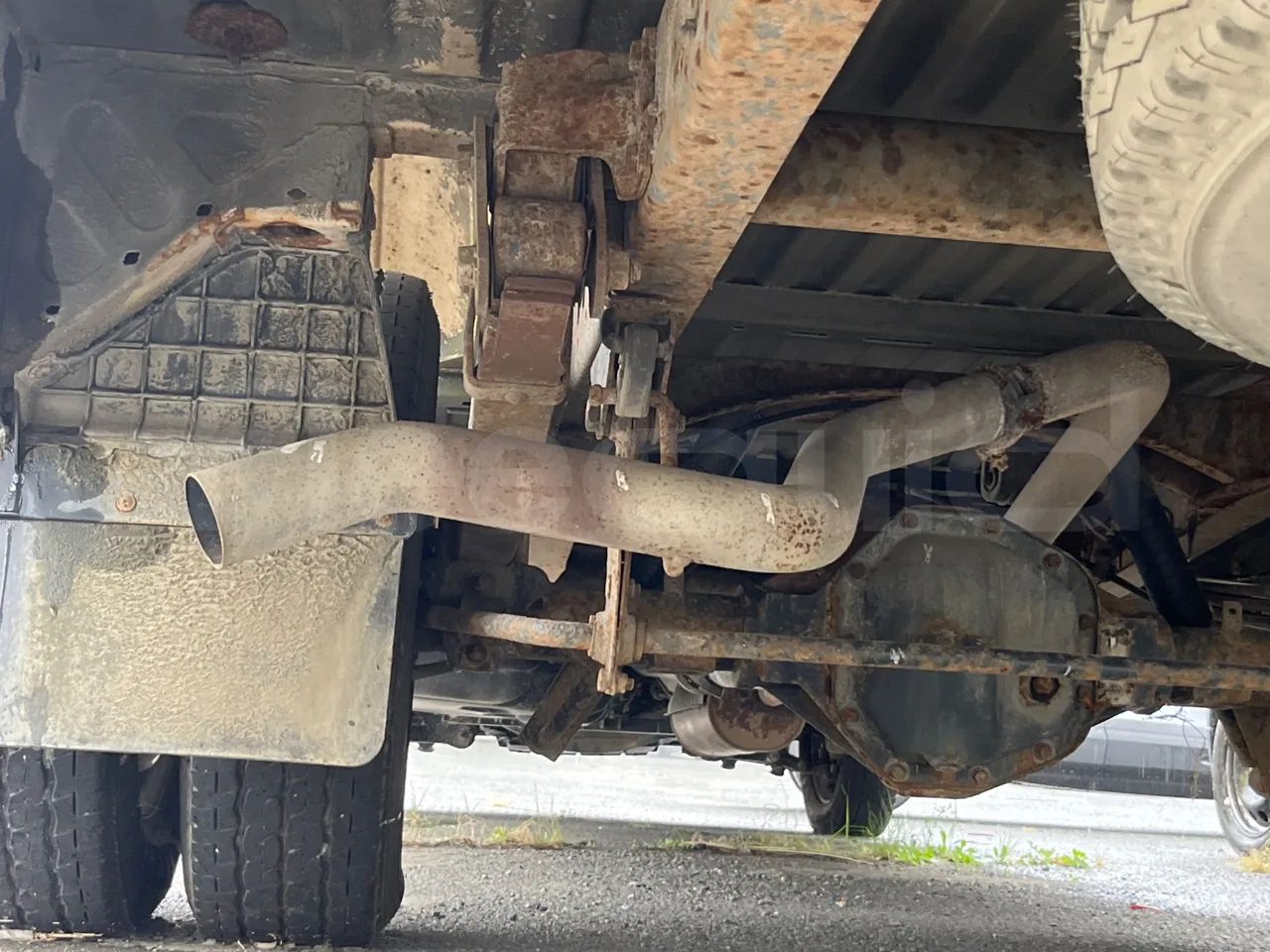 Iveco A50 A50-E4-21-B/ Euro 4 - 130 Kw - 6,948 Mt - axle 2 shock absorbers 1 left