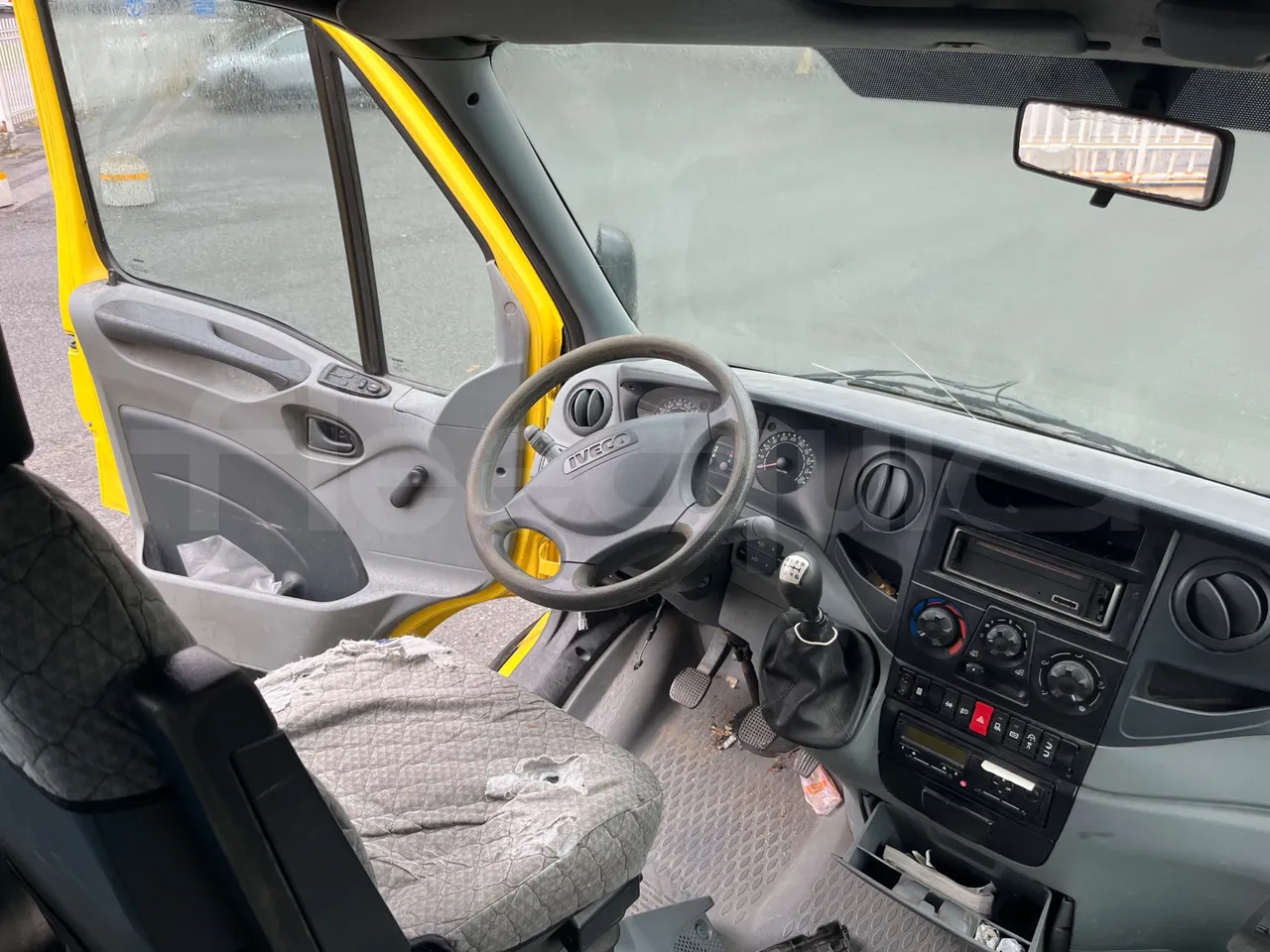 Iveco A50 A50-E4-21-B/ Euro 4 - 130 Kw - 6,948 Mt - steering wheel photo