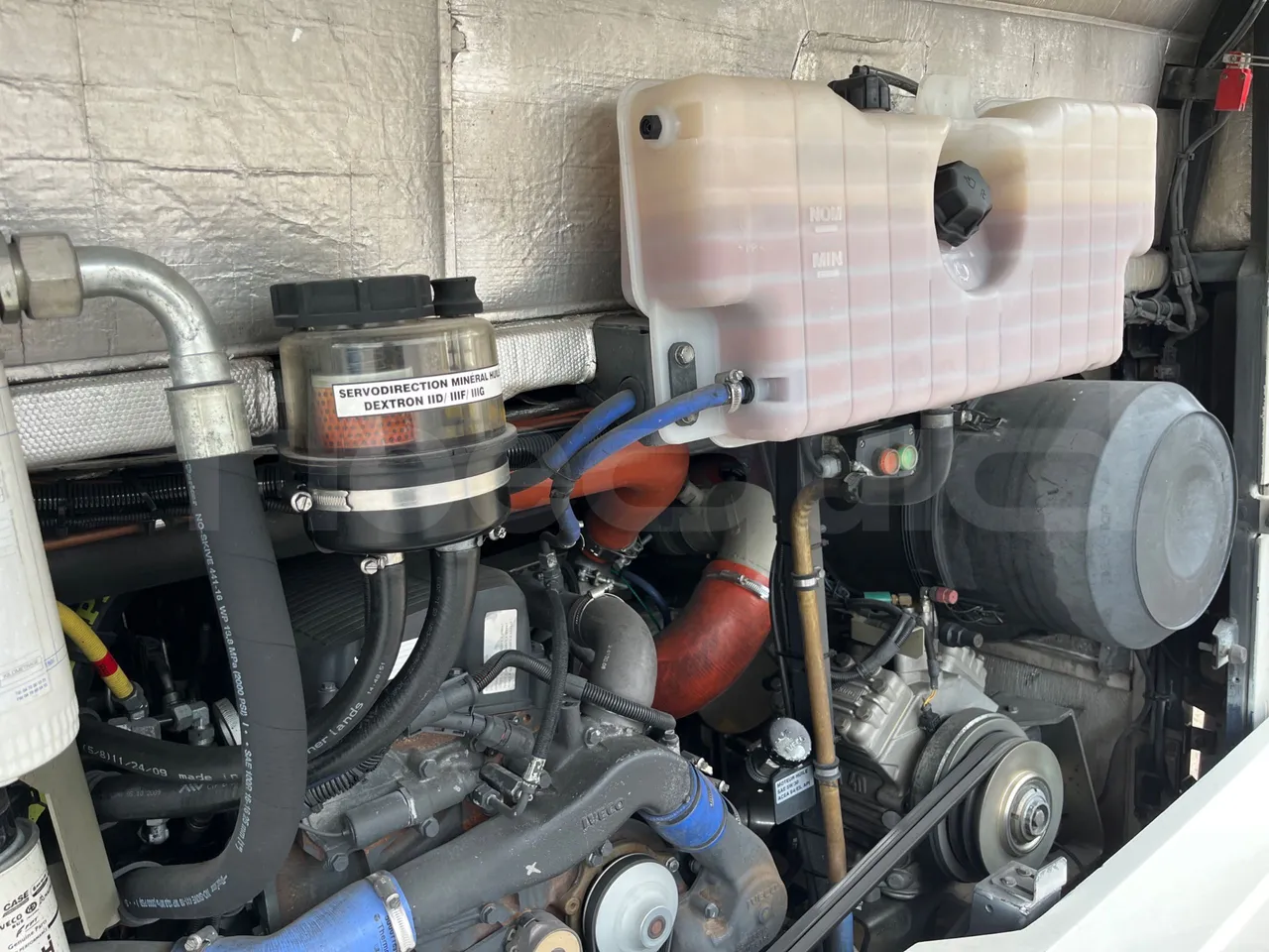Iveco Crossway SFR160 - Euro5 - 243kW - 12.760mt - engine plate photo