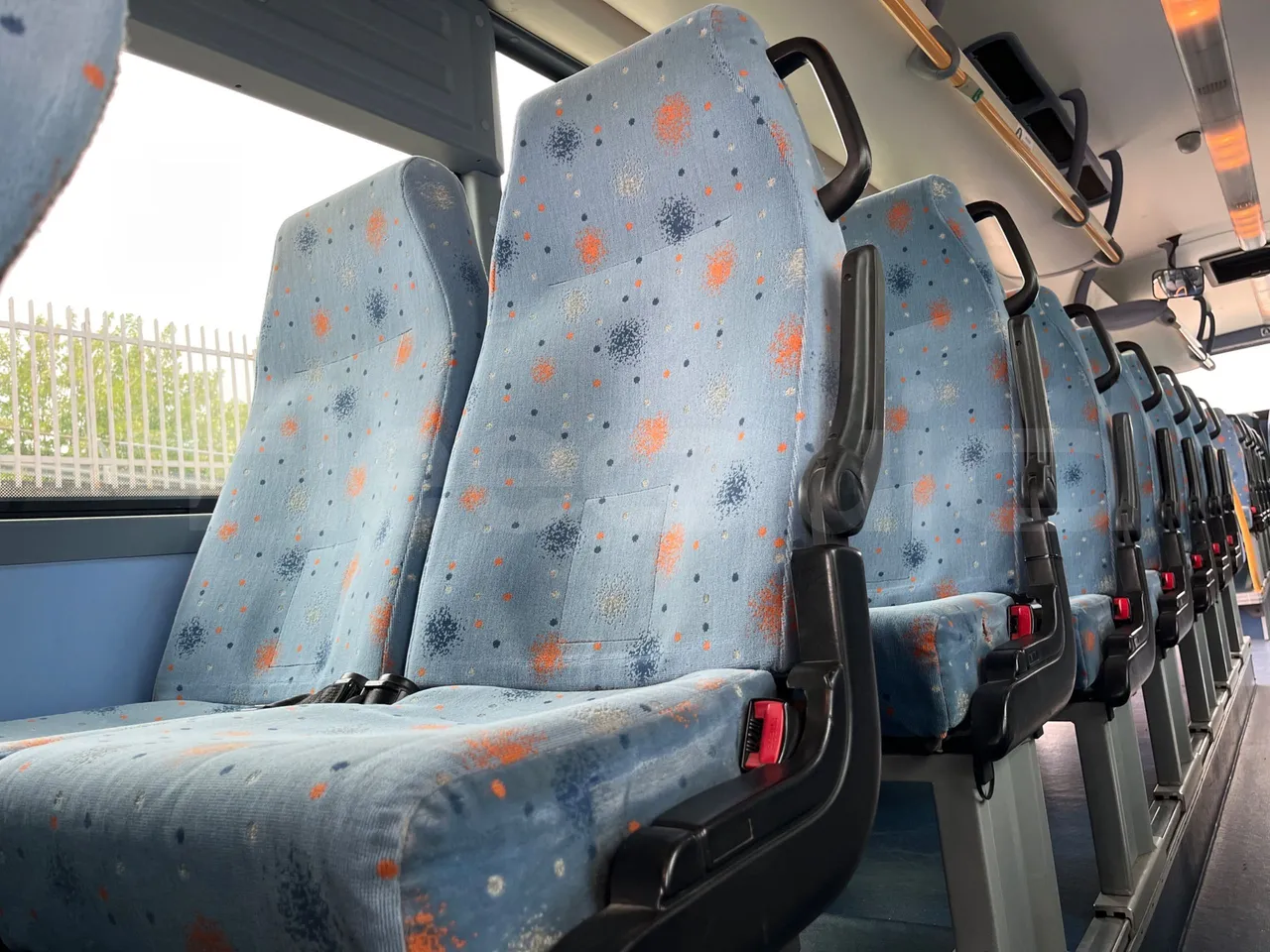 Iveco Crossway SFR160 - Euro5 - 243kW - 12.760mt - single seat detail