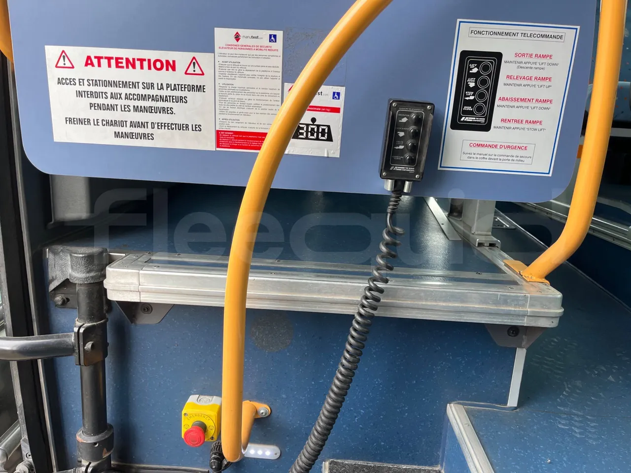 Iveco Crossway SFR160 - Euro5 - 243kW - 12.760mt - folding seat photo