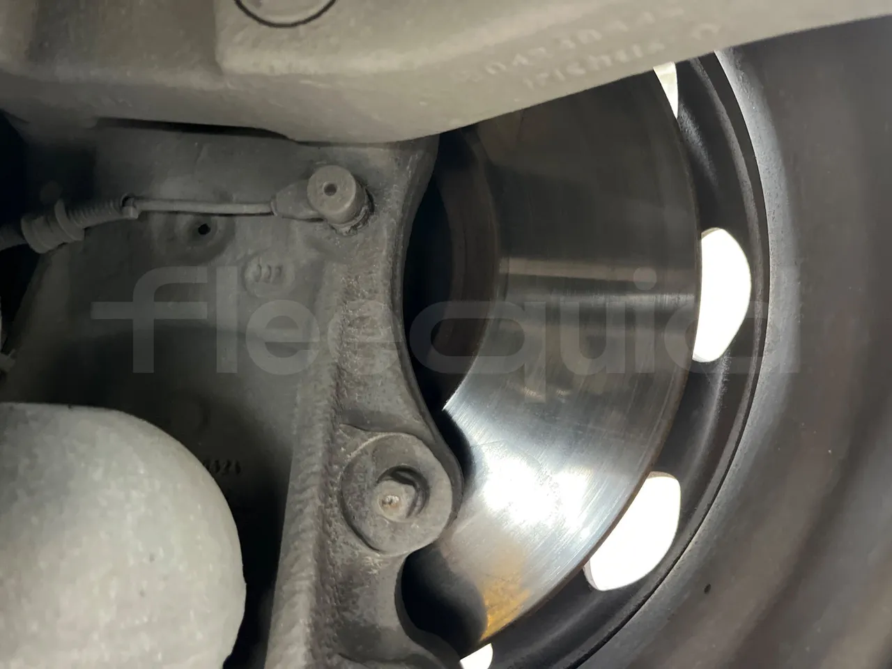 Iveco Crossway SFR160 - Euro5 - 243kW - 12.760mt - front discs left