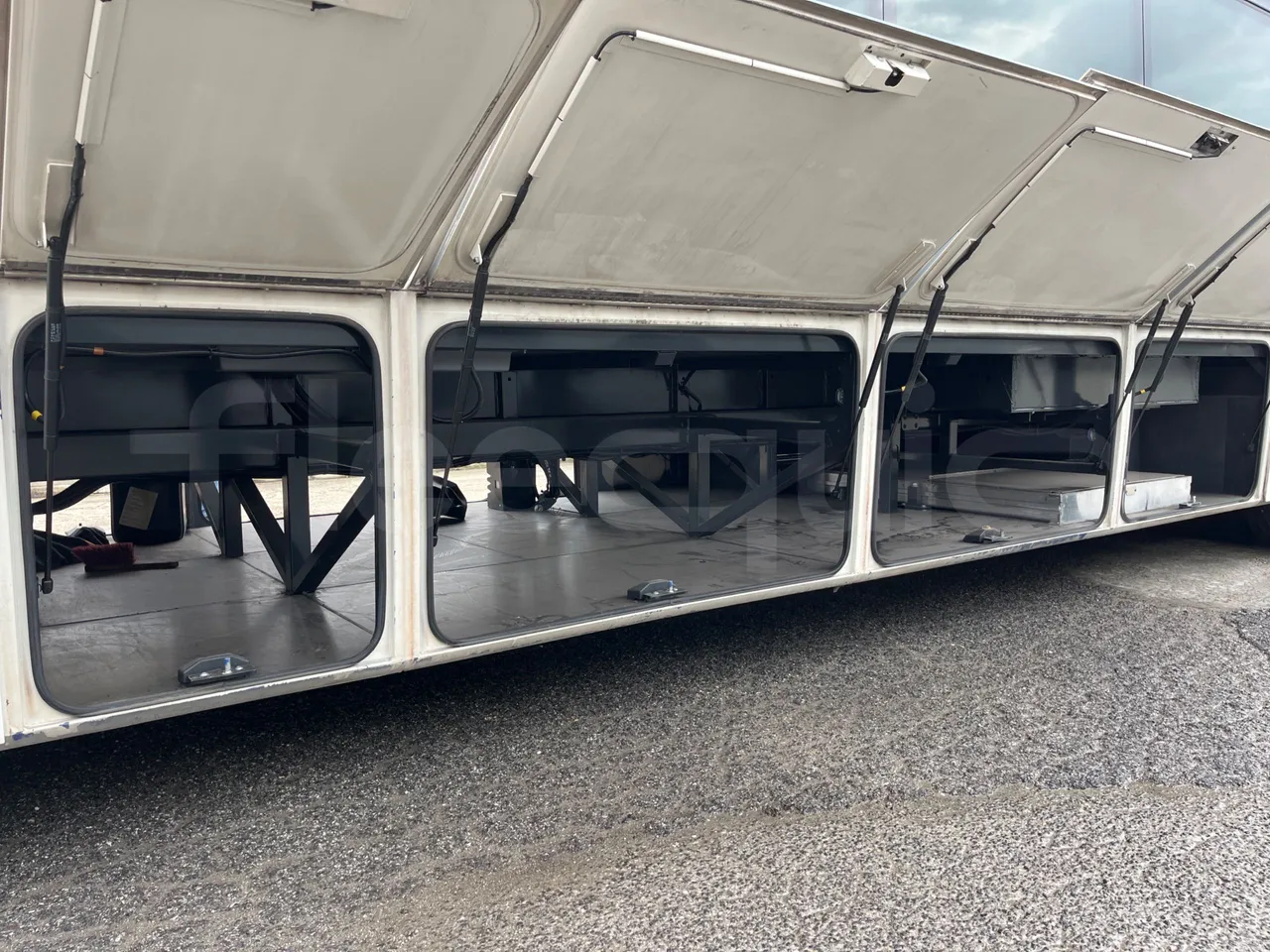 Iveco Crossway SFR160 - Euro5 - 243kW - 12.760mt - internal frame rust check