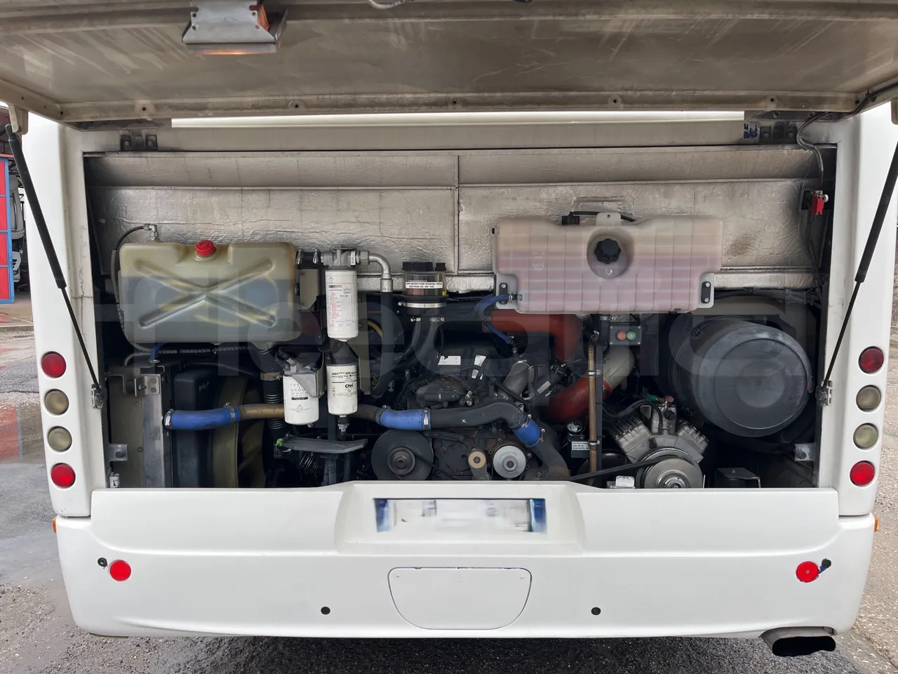 Iveco Crossway SFR160 - Euro5 - 243kW - 12.760mt - rear hatch open
