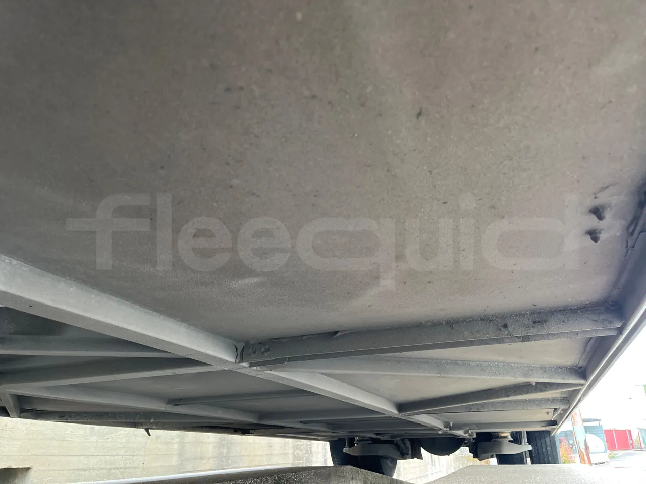 Iveco Crossway SFR160 - Euro5 - 243kW - 12.760mt - central undercarriage photo