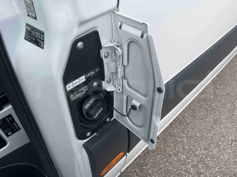 Mercedes-Benz Sprinter - Image