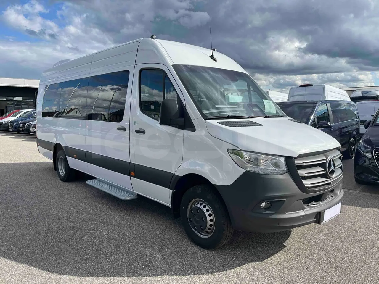 Mercedes-Benz Sprinter - Base cover photo