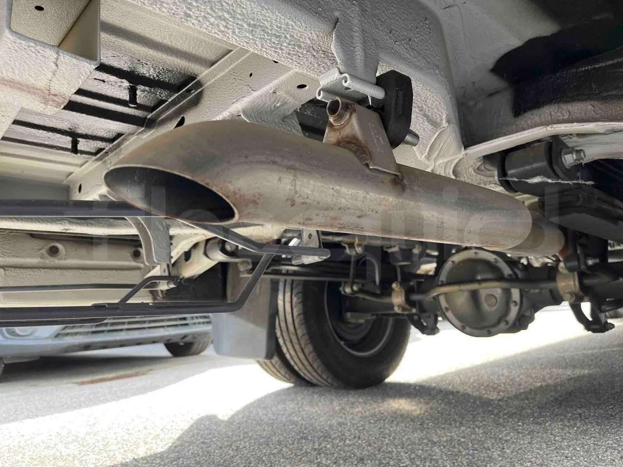 Mercedes-Benz Sprinter - Third Axle Discs Left Side