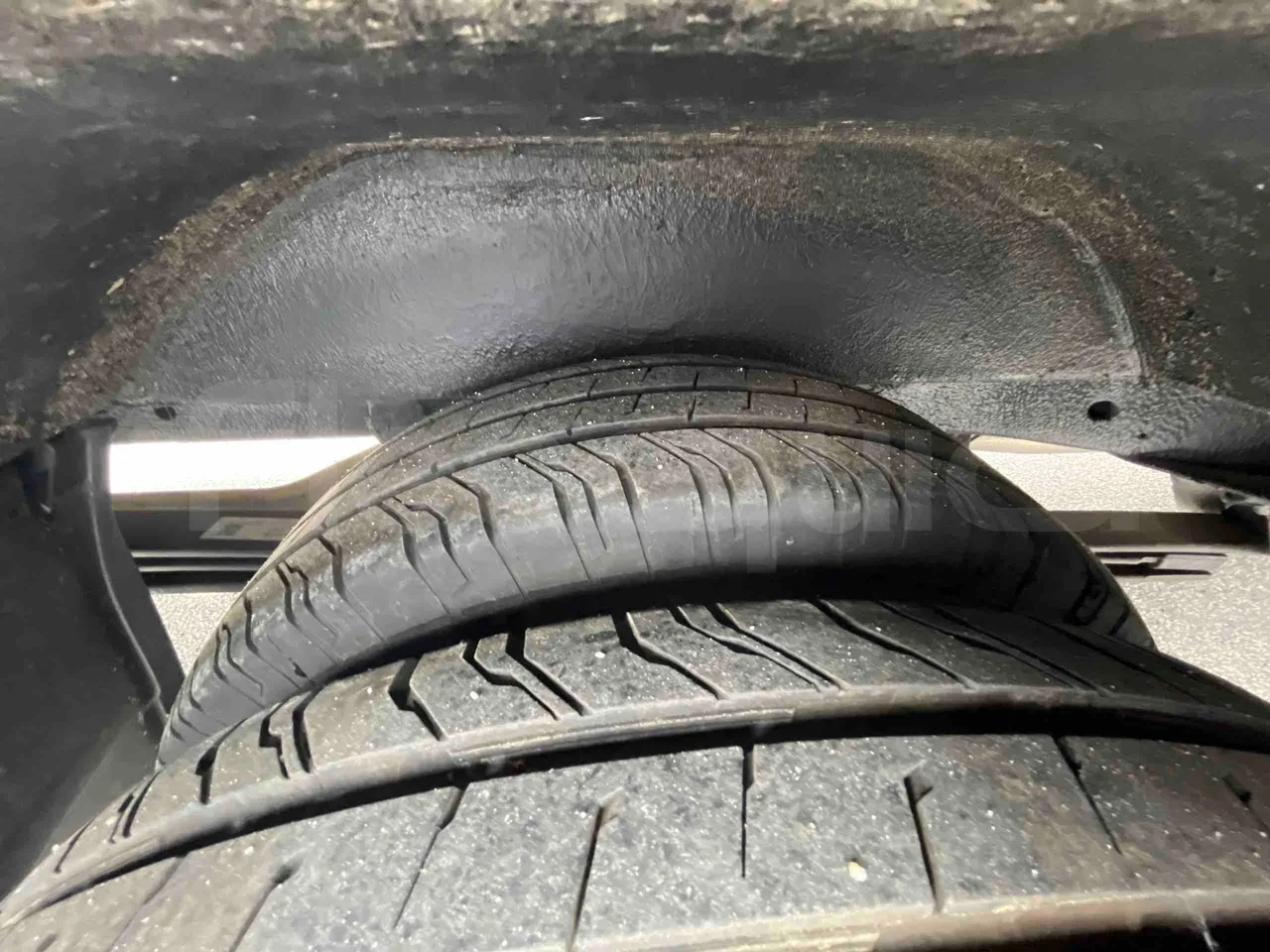 Mercedes-Benz Sprinter - Third Axle Discs Right Side