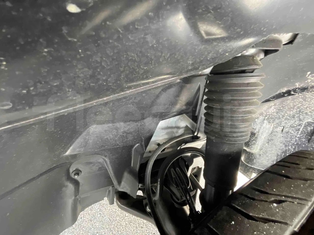 Mercedes-Benz Sprinter - First Axle Shock Absorbers Right Side