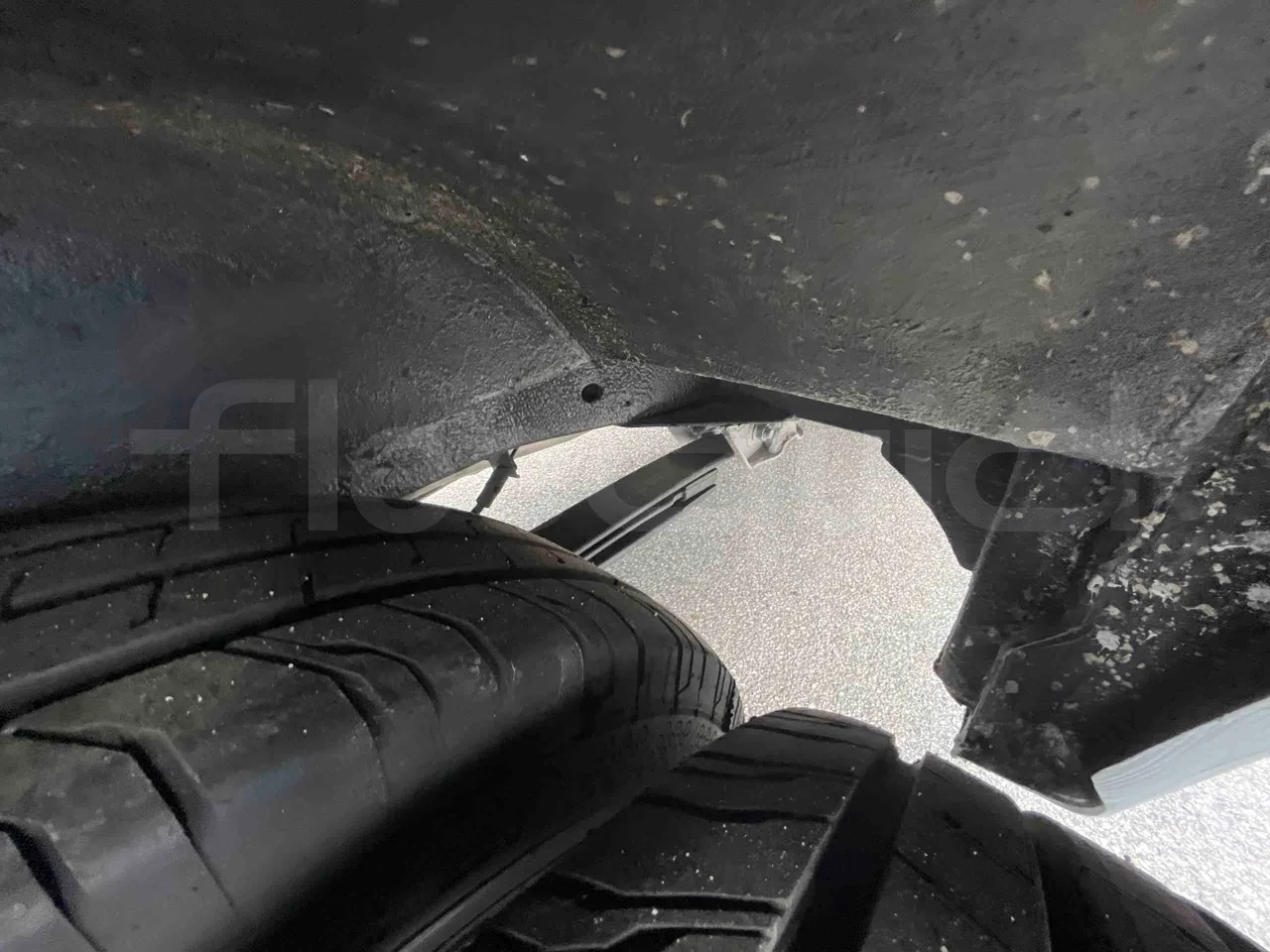 Mercedes-Benz Sprinter - Third Axle First Air Springs Right Side