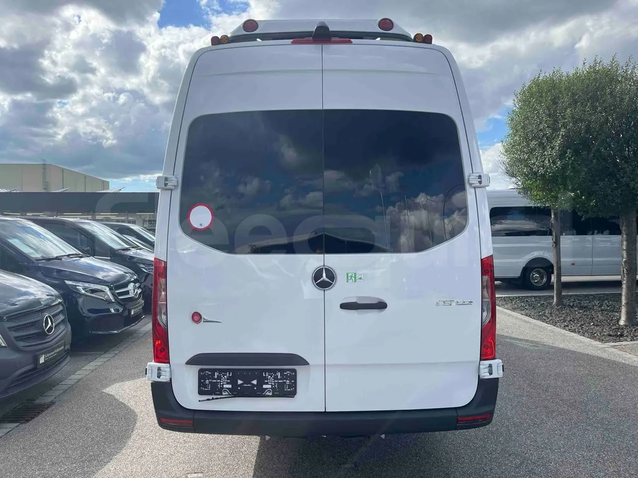 Mercedes-Benz Sprinter - Rear