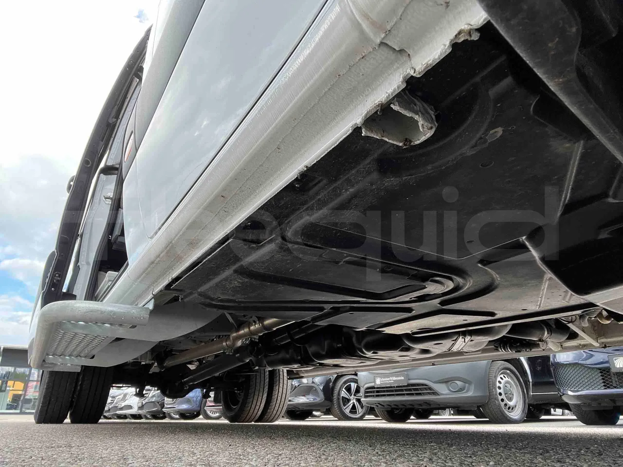 Mercedes-Benz Sprinter - Front Undercarriage