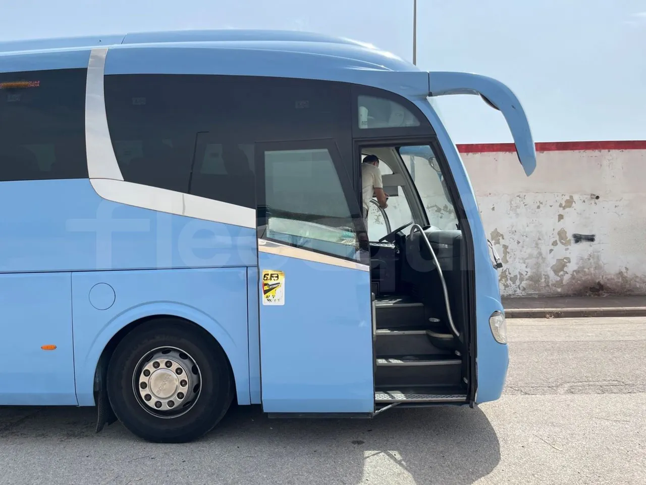 Irizar i6 15.35 - EUR6 - 331kW - 14.98m - front door 1 open