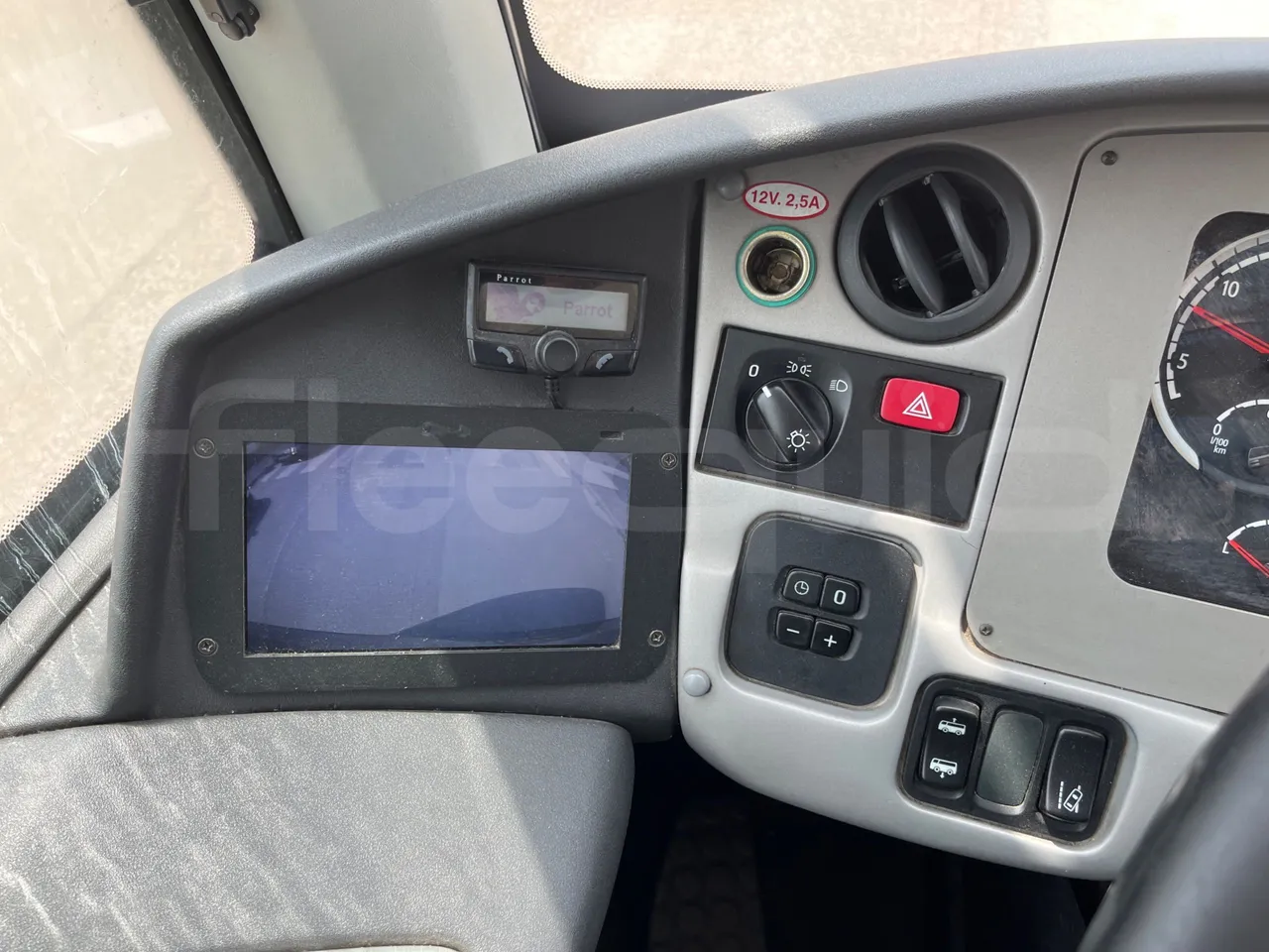 Irizar i6 15.35 - EUR6 - 331kW - 14.98m - onboard devices 1