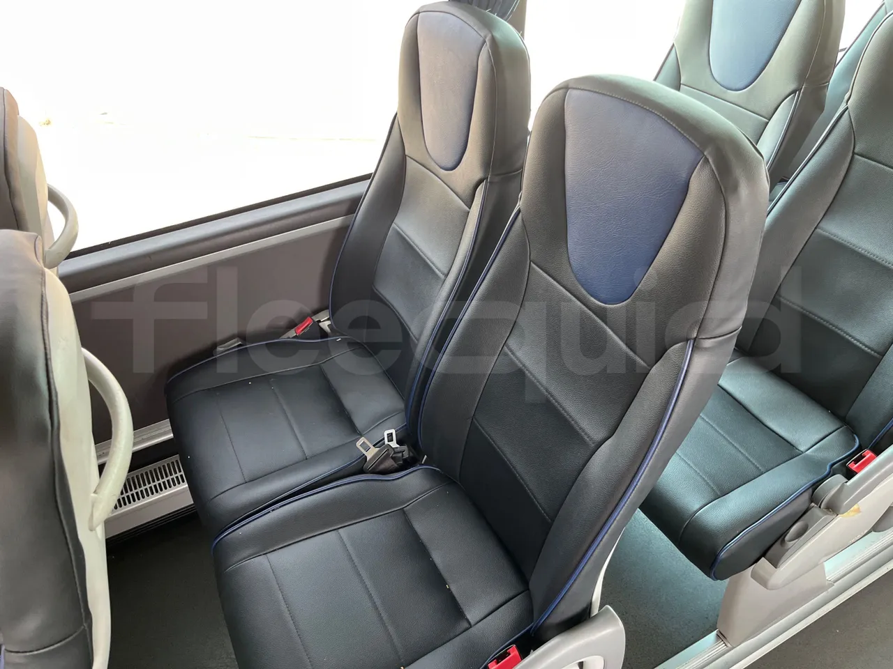 Irizar i6 15.35 - EUR6 - 331kW - 14.98m - single seat detail