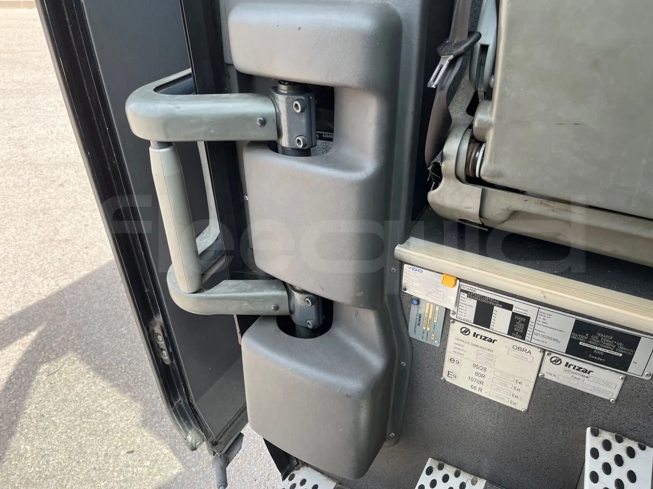 Irizar i6 15.35 - EUR6 - 331kW - 14.98m - door mechanism photo