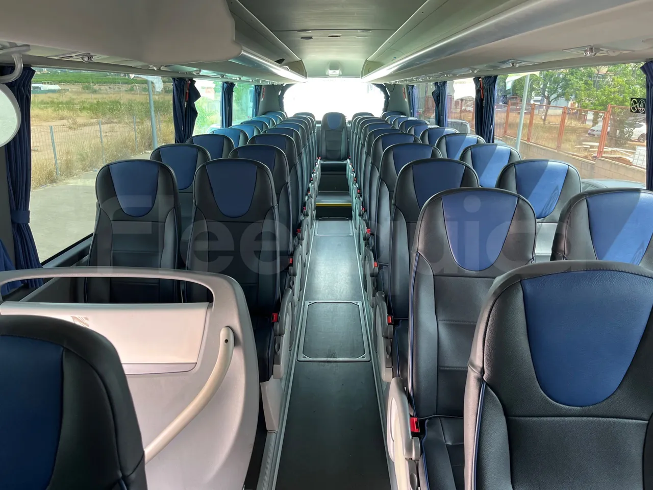 Irizar i6 15.35 - EUR6 - 331kW - 14.98m - reverse view middle aisle