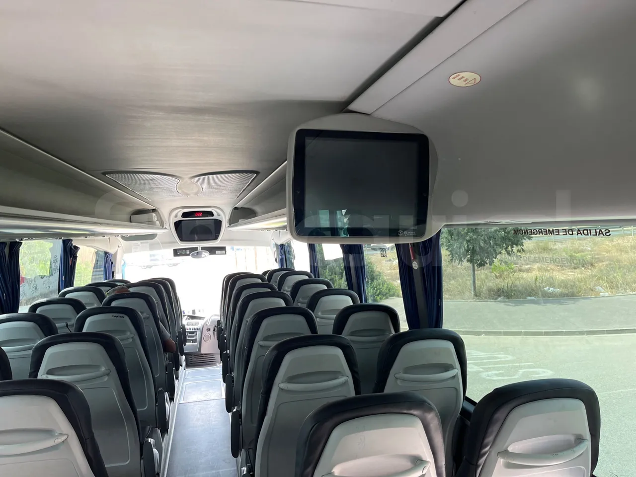 Irizar i6 15.35 - EUR6 - 331kW - 14.98m - monitor detail photo