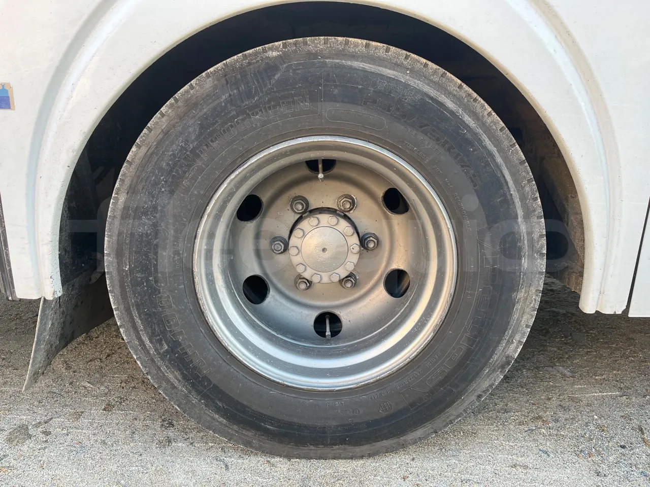 Temsa Opalin MD7 - Euro 6 - 129 kW - 8.400 mt - tread condition front tires left