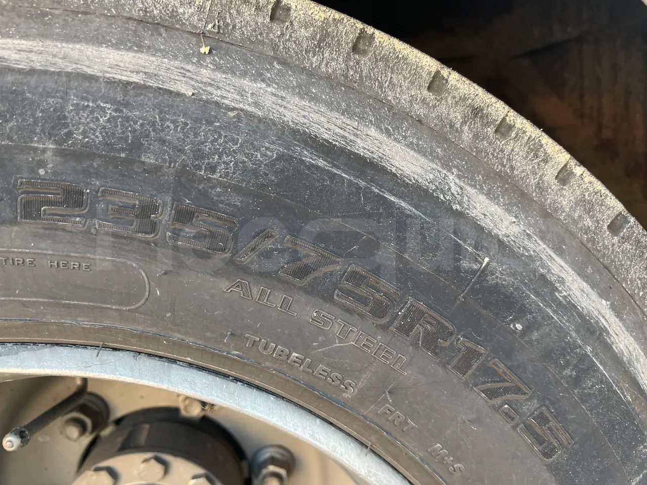 Temsa Opalin MD7 - Euro 6 - 129 kW - 8.400 mt - rear left tire photo