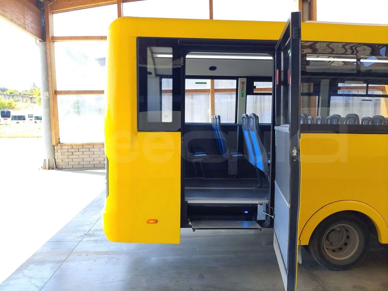 Iveco Indcar WGIVMY11 MOBI SCUOLABUS - EUR6 - 100Kw - 8,592m - front door 2 open