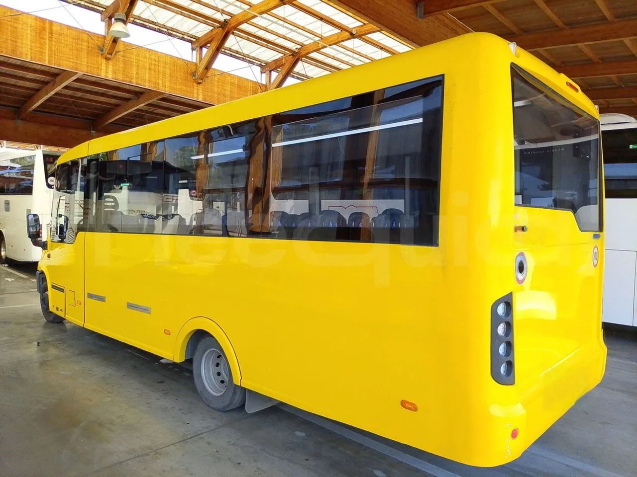 Iveco Indcar WGIVMY11 MOBI SCUOLABUS - EUR6 - 100Kw - 8,592m - 3/4 left rear side