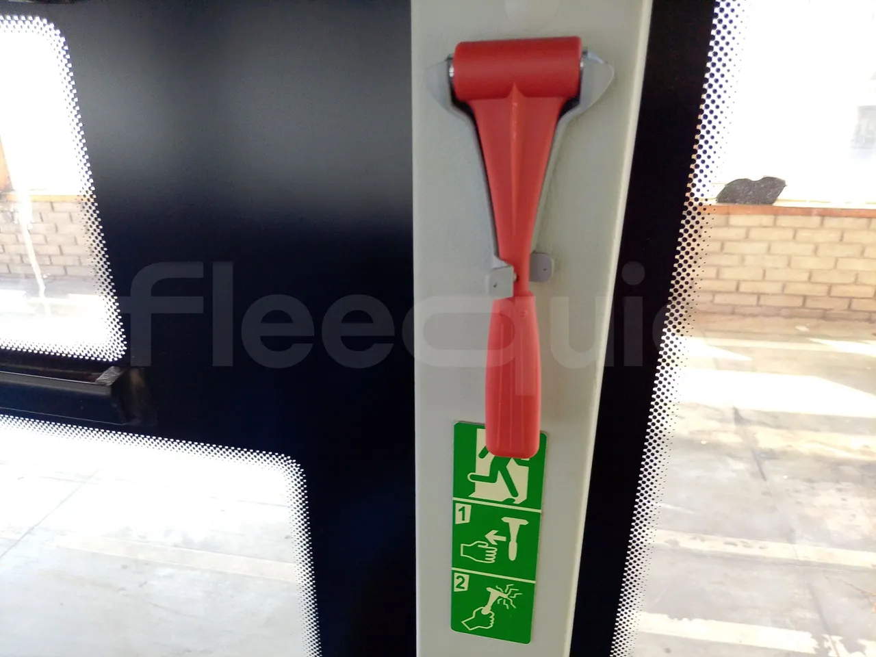 Iveco Indcar WGIVMY11 MOBI SCUOLABUS - EUR6 - 100Kw - 8,592m - hostes microphone accessories photo