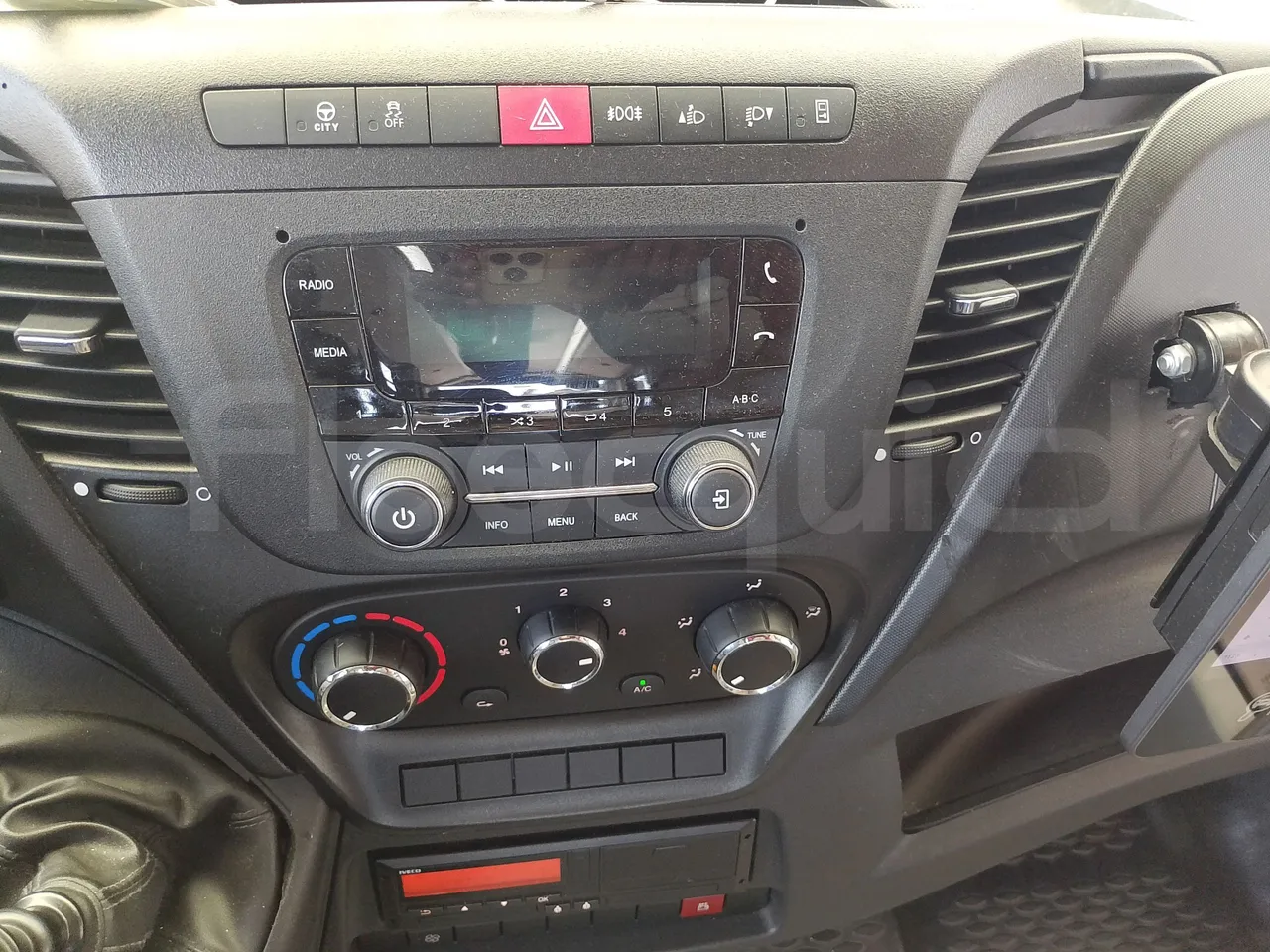 Iveco Indcar WGIVMY11 MOBI SCUOLABUS - EUR6 - 100Kw - 8,592m - onboard devices 1