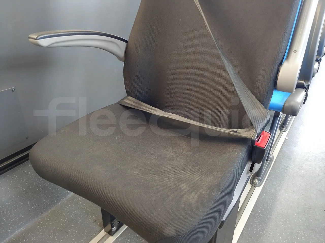 Iveco Indcar WGIVMY11 MOBI SCUOLABUS - EUR6 - 100Kw - 8,592m - armrest detail photo