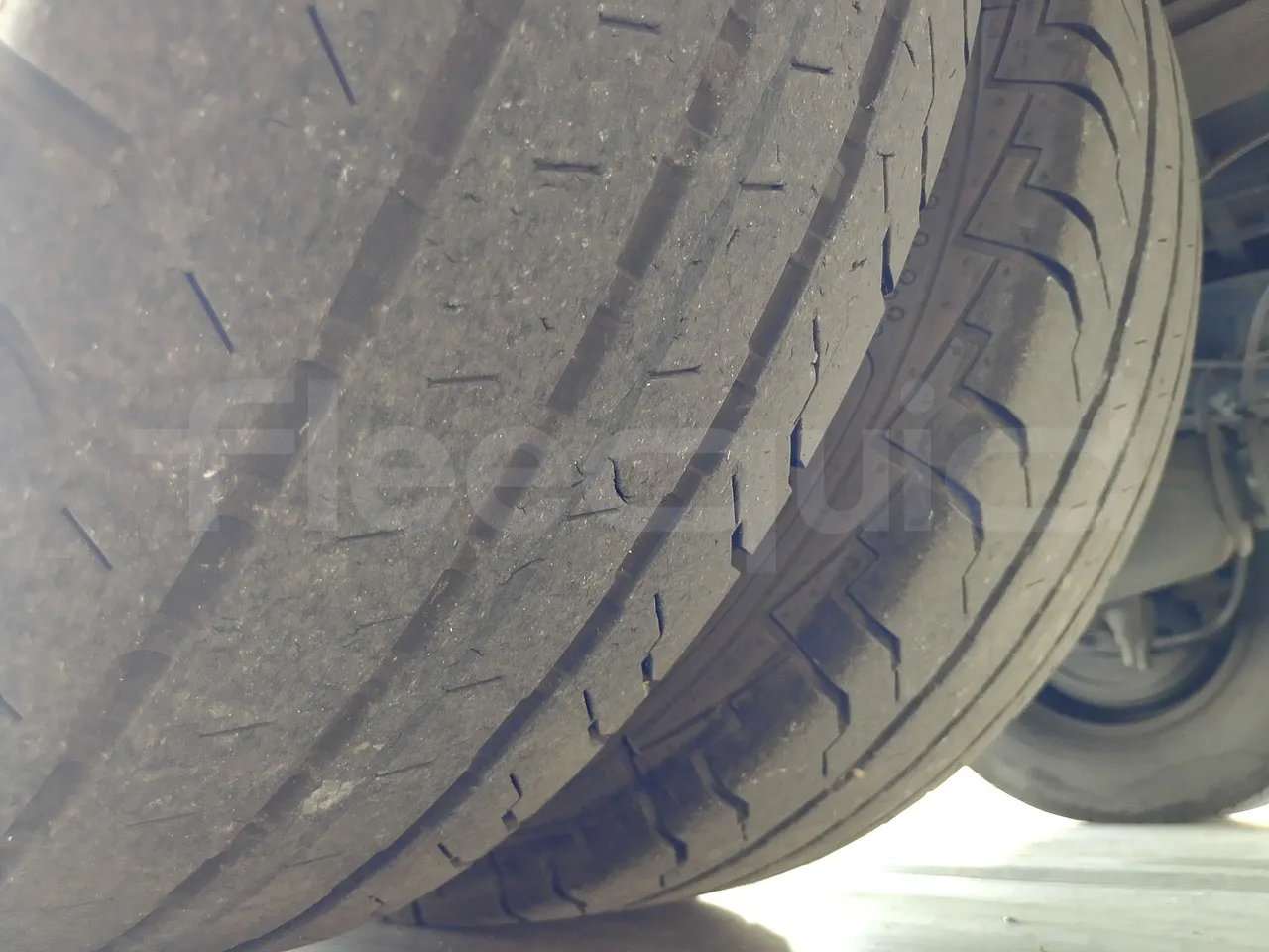 Iveco Indcar WGIVMY11 MOBI SCUOLABUS - EUR6 - 100Kw - 8,592m - tread condition front tires left