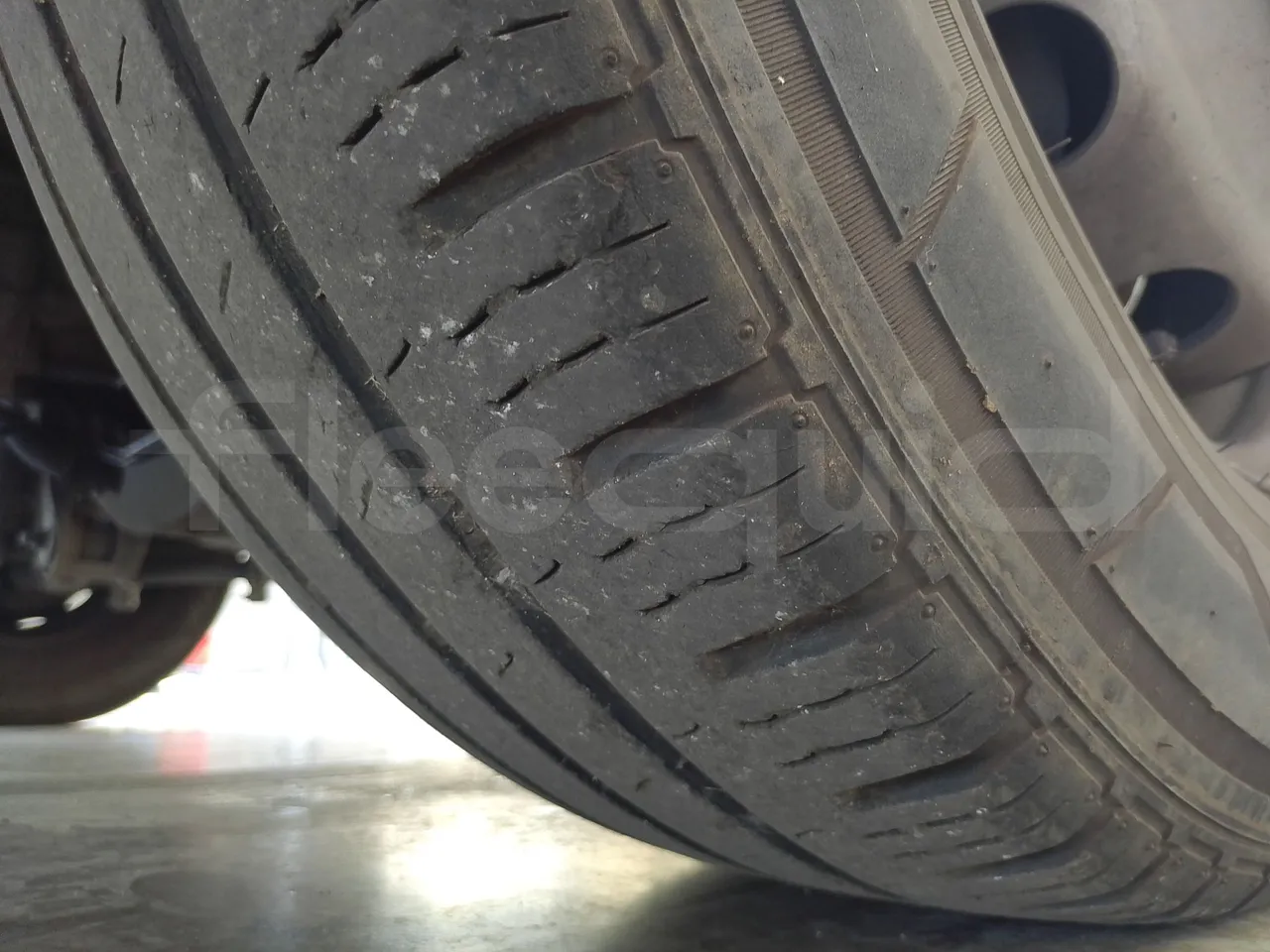 Iveco Indcar WGIVMY11 MOBI SCUOLABUS - EUR6 - 100Kw - 8,592m - tread condition front tires right