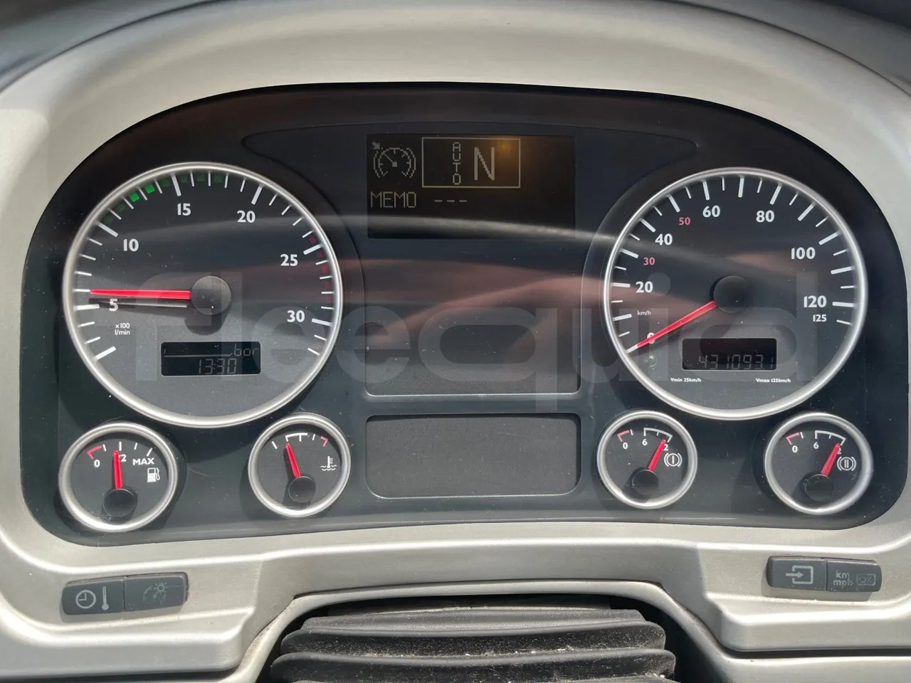 Irizar PB Man Ratio R33/18400 - Euro 5 - 294 kW - 12.200 mt - dashboard lights on