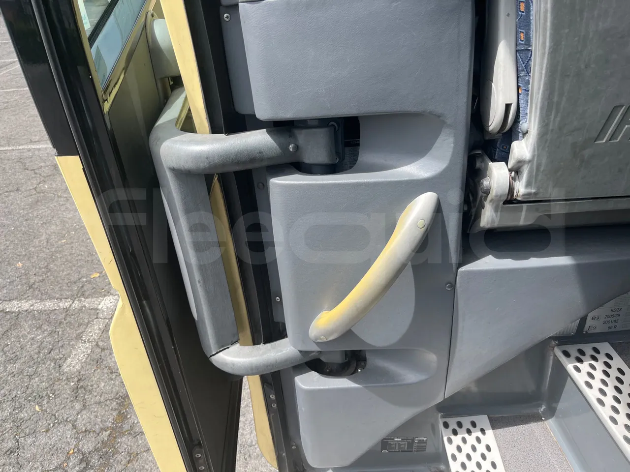Irizar PB Man Ratio R33/18400 - Euro 5 - 294 kW - 12.200 mt - door mechanism photo
