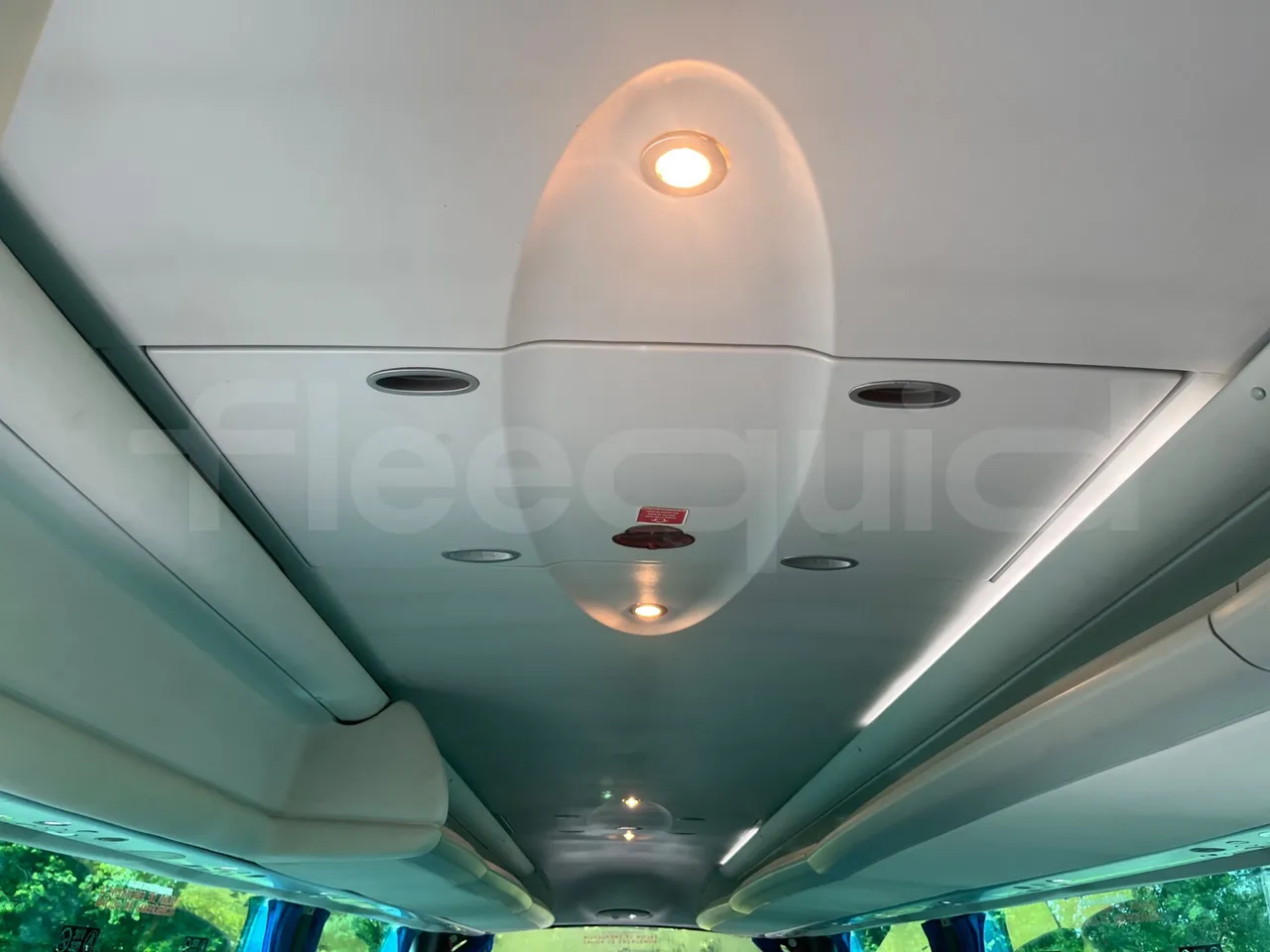 Irizar PB Man Ratio R33/18400 - Euro 5 - 294 kW - 12.200 mt - roof hatch 1