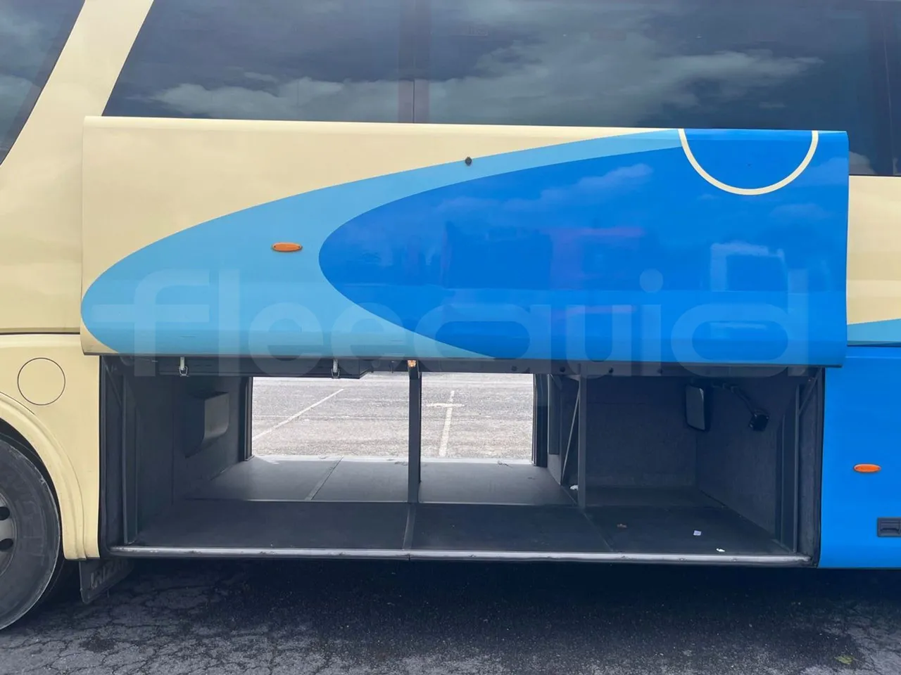 Irizar PB Man Ratio R33/18400 - Euro 5 - 294 kW - 12.200 mt - luggage rack photo
